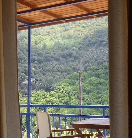 Guest house To Valsamo