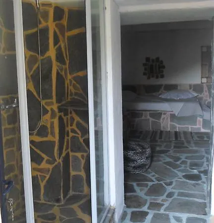 Guest house To Valsamo